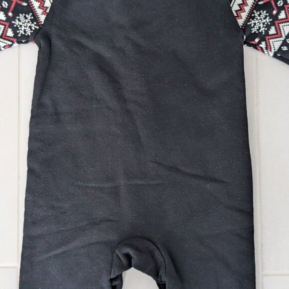 (4/$20) Joe Fresh - Baby Boys' Shawl Collar Romper - Picture 6 of 7